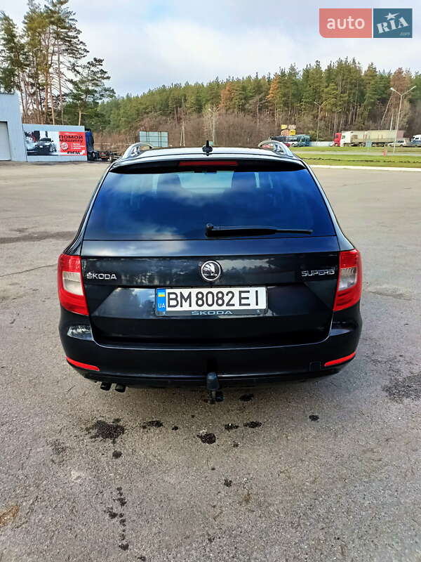 Універсал Skoda Superb 2014 в Харкові