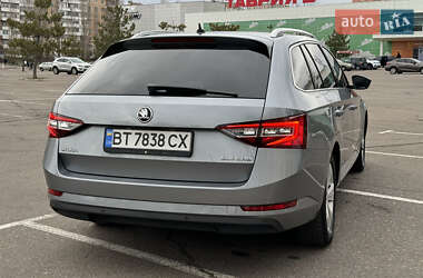 Универсал Skoda Superb 2015 в 