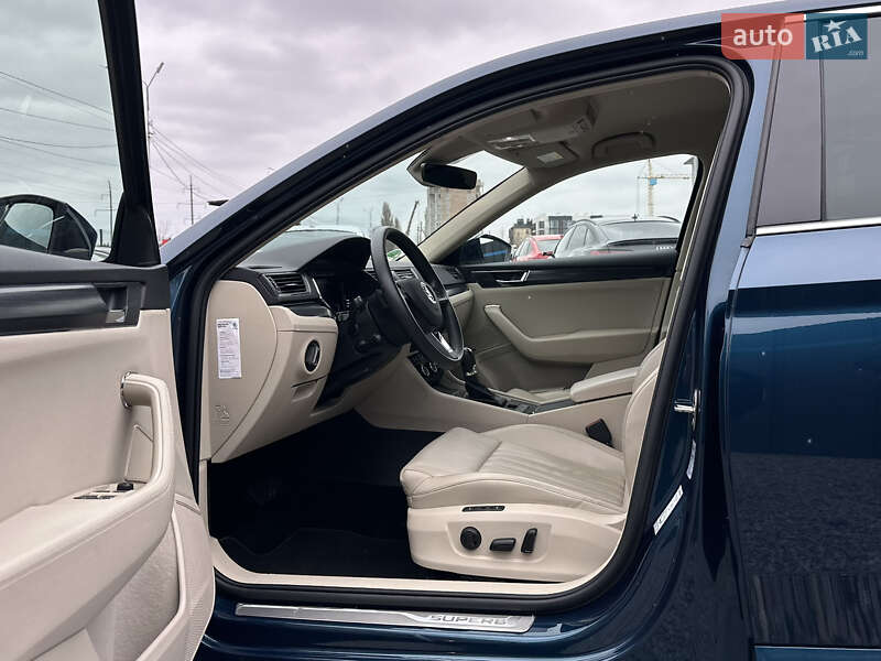 Ліфтбек Skoda Superb 2019 в Луцьку