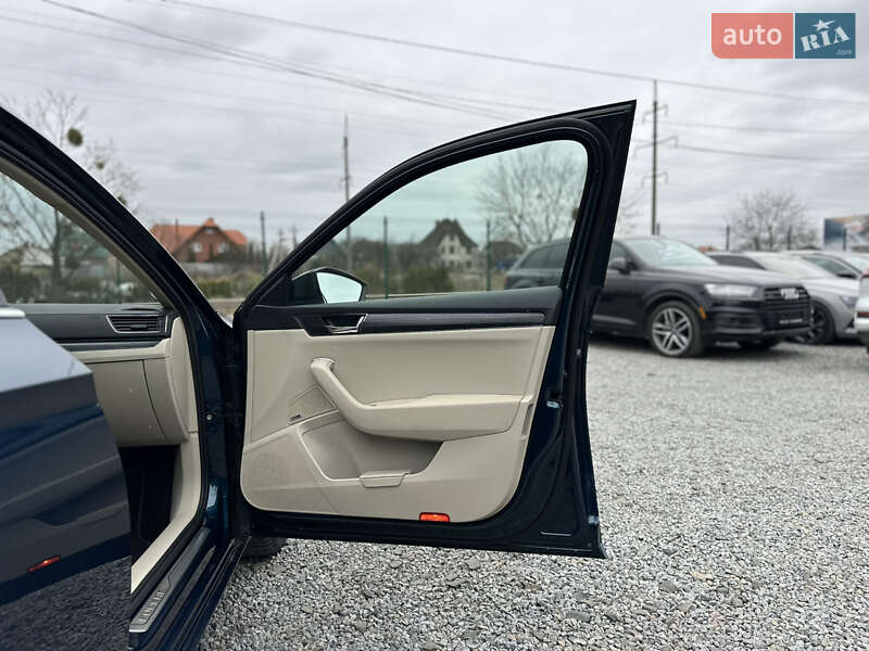 Ліфтбек Skoda Superb 2019 в Луцьку