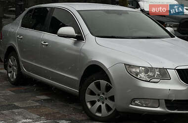 Ліфтбек Skoda Superb 2013 в Києві