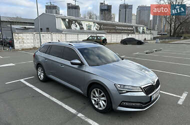 Универсал Skoda Superb 2020 в Киеве