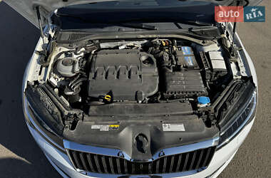 Лифтбек Skoda Superb 2019 в 