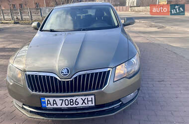 Ліфтбек Skoda Superb 2014 в Києві