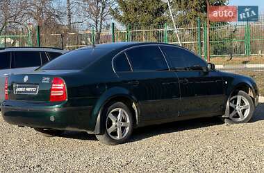 Лифтбек Skoda Superb 2003 в Стрые