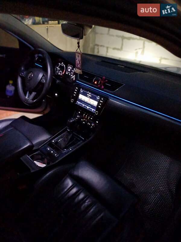 Универсал Skoda Superb 2015 в Ольховке