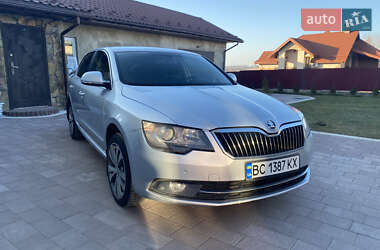 Ліфтбек Skoda Superb 2013 в Львові