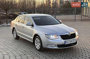 Лифтбек Skoda Superb 2008 в Кривом Роге