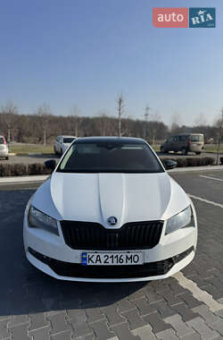 Лифтбек Skoda Superb 2017 в Киеве