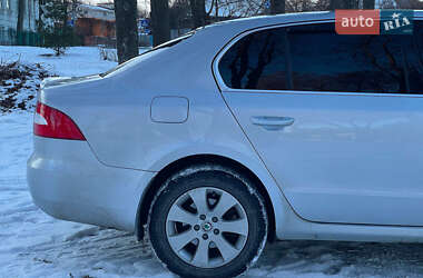 Лифтбек Skoda Superb 2012 в Киеве