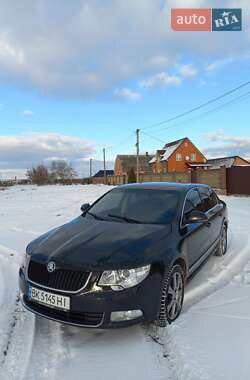 Лифтбек Skoda Superb 2008 в Сарнах