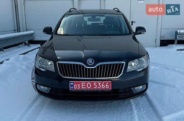 Универсал Skoda Superb 2013 в Киеве