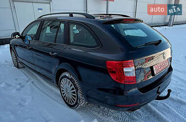 Универсал Skoda Superb 2013 в Киеве