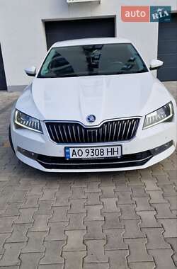 Ліфтбек Skoda Superb 2015 в Ужгороді