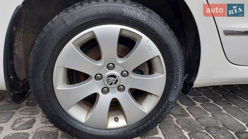 Лифтбек Skoda Superb 2013 в Харькове