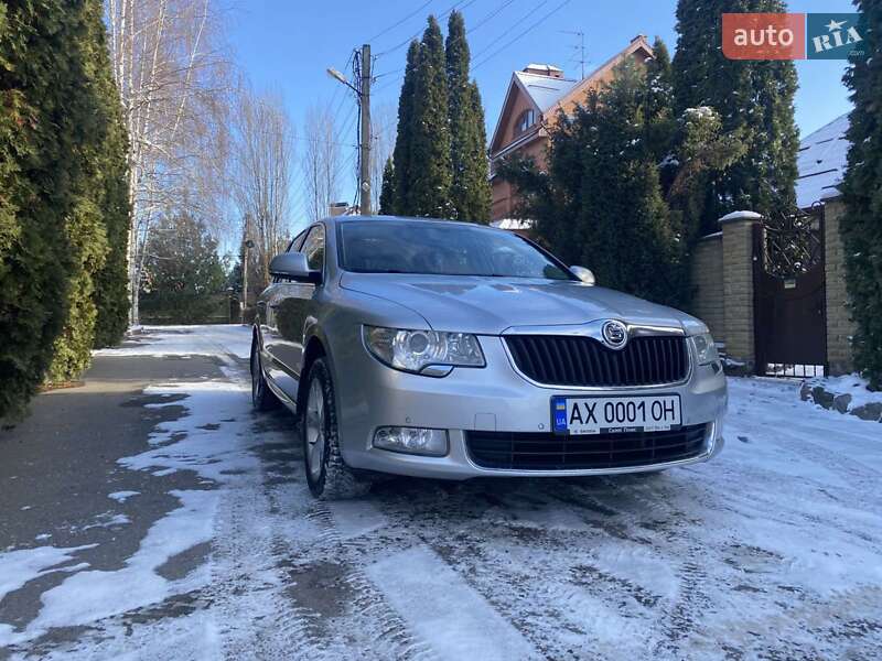 Skoda Superb 2012