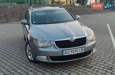 Универсал Skoda Superb 2012 в Ужгороде