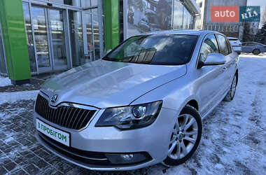 Лифтбек Skoda Superb 2013 в Киеве