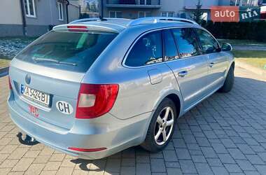 Універсал Skoda Superb 2010 в Львові