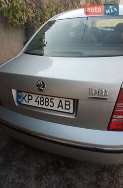 Ліфтбек Skoda Superb 2003 в 