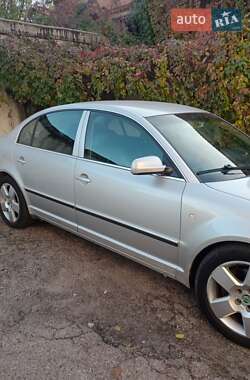 Ліфтбек Skoda Superb 2003 в 