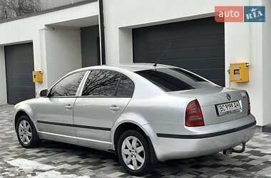 Ліфтбек Skoda Superb 2004 в Львові