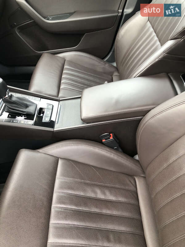 Лифтбек Skoda Superb 2017 в Перечине