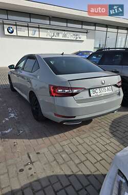 Лифтбек Skoda Superb 2018 в 