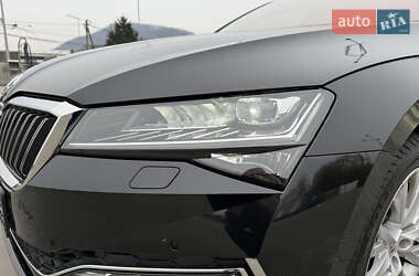 Ліфтбек Skoda Superb 2022 в 