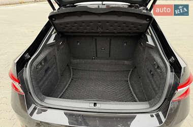 Ліфтбек Skoda Superb 2022 в 