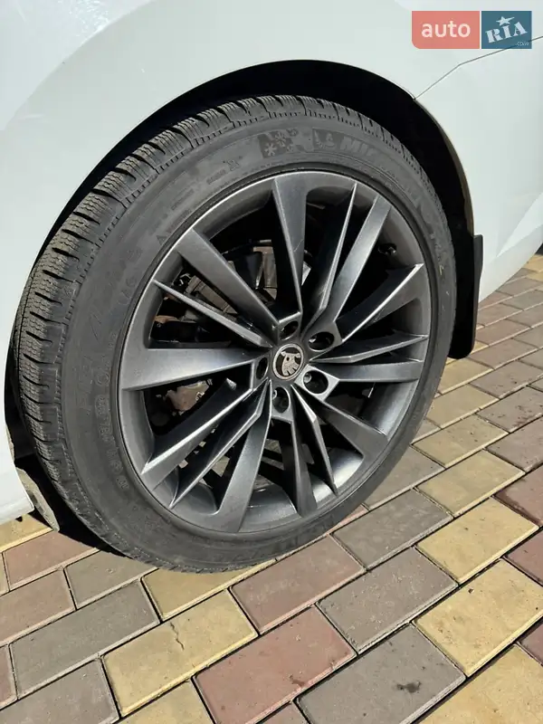 Skoda Superb 2019 VIN TMBLJ9NP9L7009067 фото оголошення 19 з 64