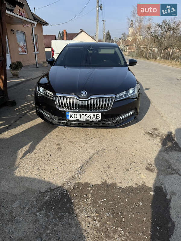 Лифтбек Skoda Superb 2019 в Мукачево
