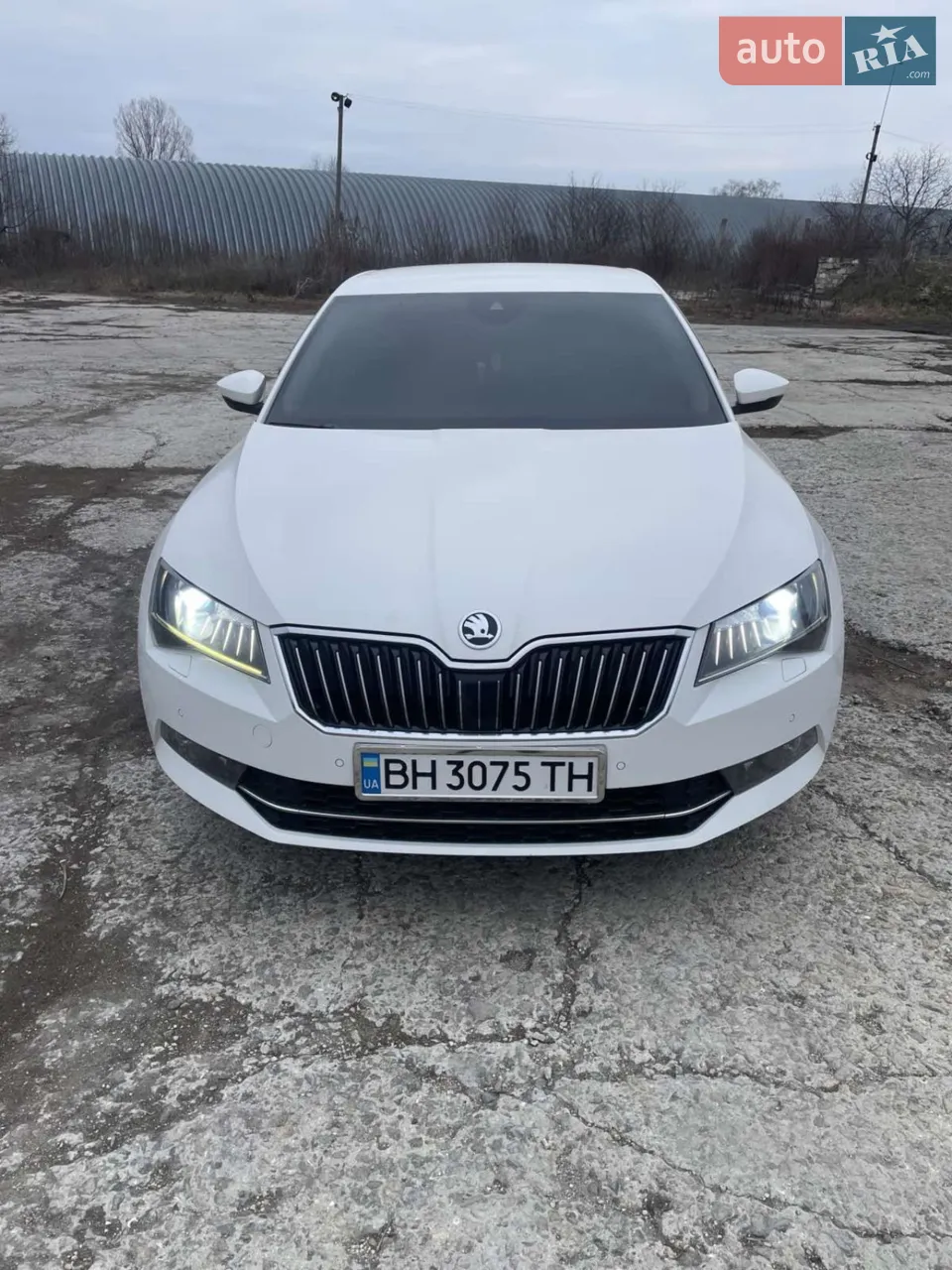 2016 Skoda Superb - мініатюра 16