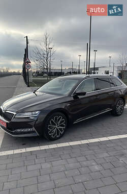 Универсал Skoda Superb 2019 в 