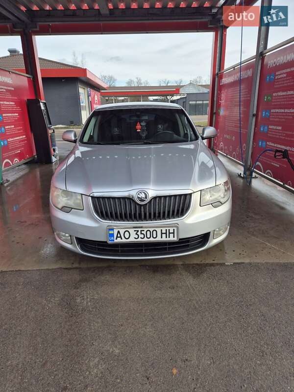 Skoda Superb 2012