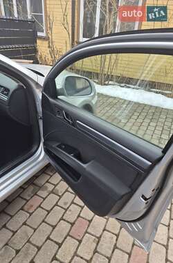 Лифтбек Skoda Superb 2012 в 