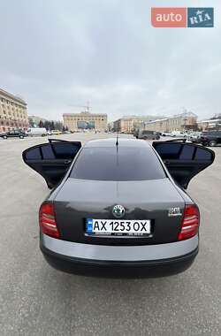 Ліфтбек Skoda Superb 2006 в 