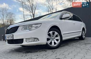 Універсал Skoda Superb 2011 в Дрогобичі