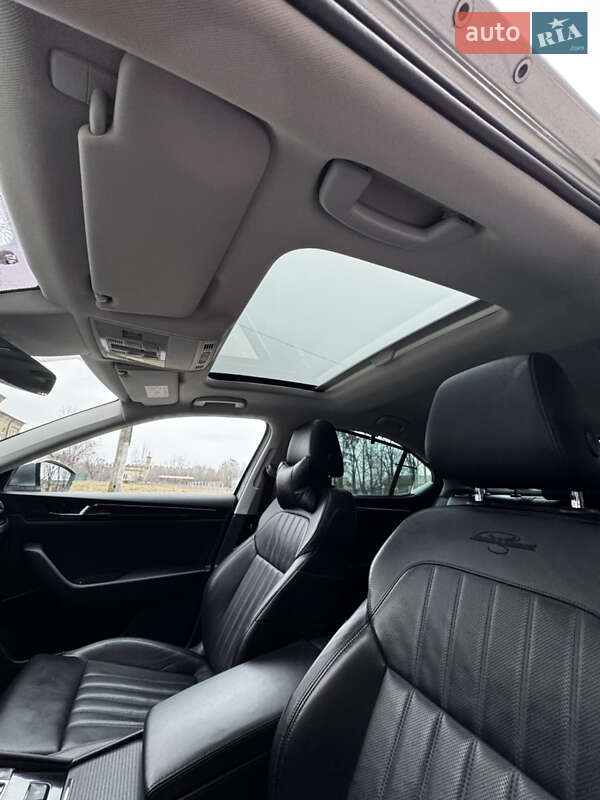 Лифтбек Skoda Superb 2018 в Остроге