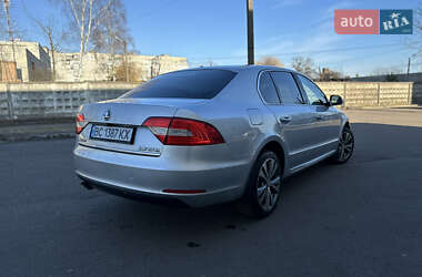 Ліфтбек Skoda Superb 2013 в Червонограді