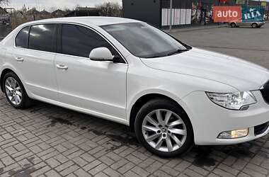 Ліфтбек Skoda Superb 2012 в Дніпрі