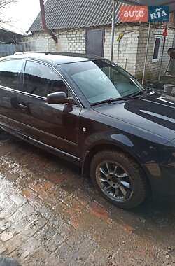 Лифтбек Skoda Superb 2004 в 