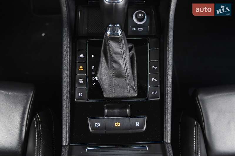 Универсал Skoda Superb 2020 в Луцке