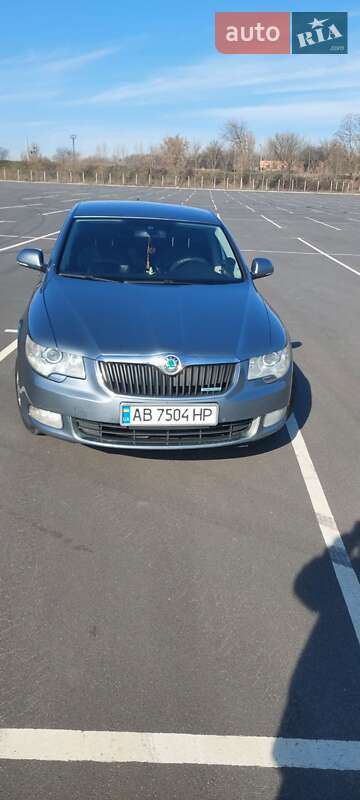 Лифтбек Skoda Superb 2011 в Виннице