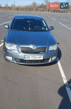 Лифтбек Skoda Superb 2011 в 