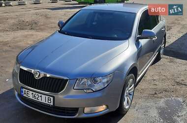 Лифтбек Skoda Superb 2010 в Днепре