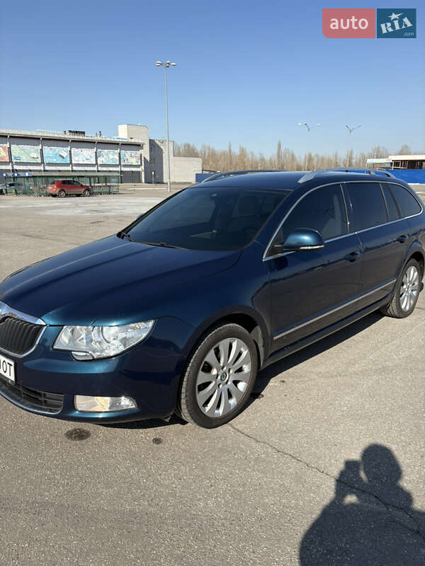 Универсал Skoda Superb 2012 в Харькове