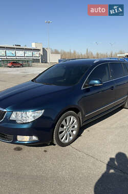 Универсал Skoda Superb 2012 в 