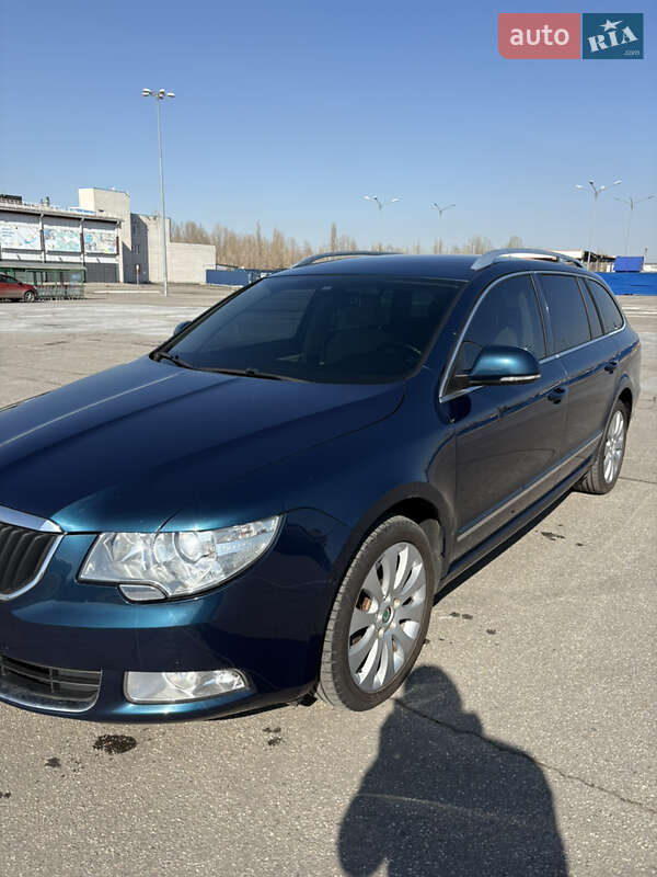 Универсал Skoda Superb 2012 в Харькове