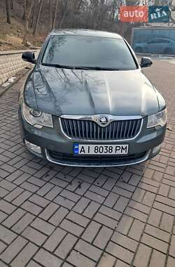 Skoda Superb 2012